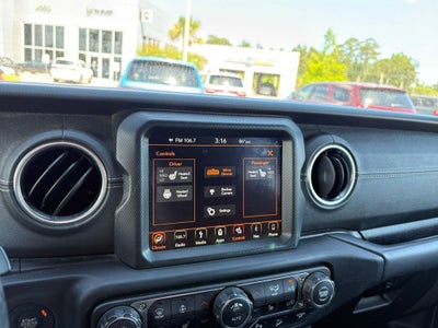2019 Jeep Wrangler Unlimited Sahara 4x4