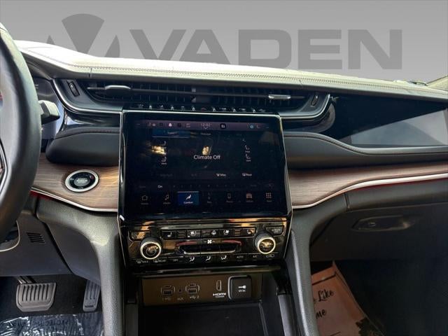 2023 Jeep Grand Cherokee L Summit 4x2