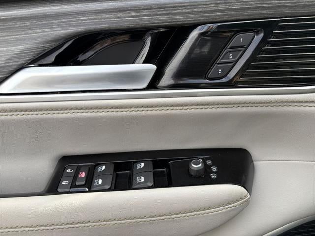 2024 Jeep Wagoneer Series II 4x2