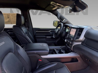 2022 RAM 1500 Laramie Crew Cab 4x4 5'7' Box