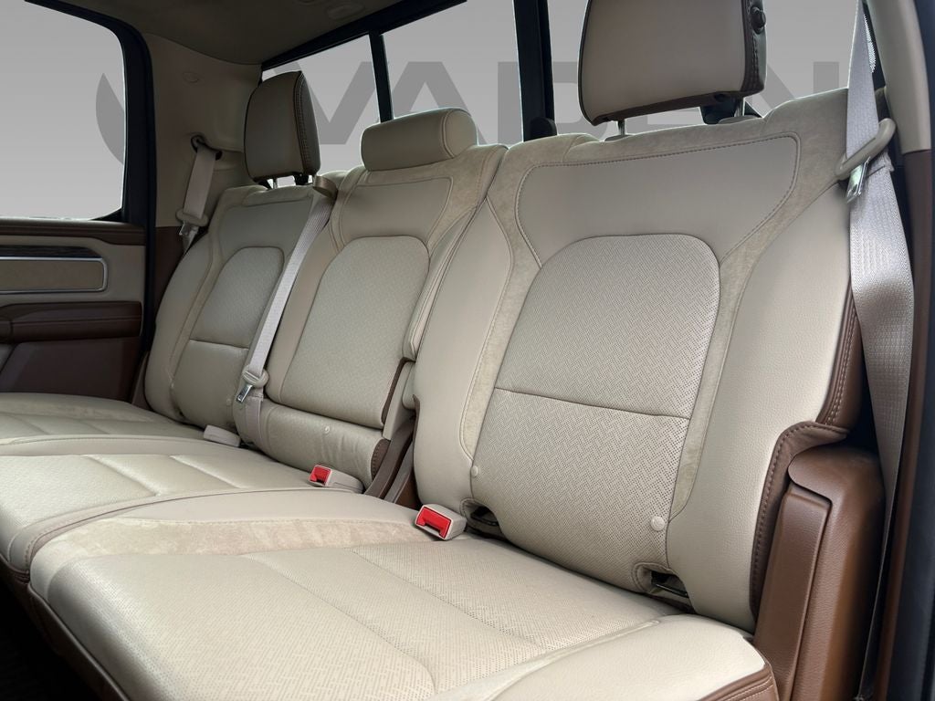 2019 RAM 1500 Laramie Crew Cab 4x4 5'7' Box