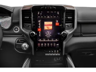 2020 RAM 1500 Laramie Crew Cab 4x4 5'7' Box
