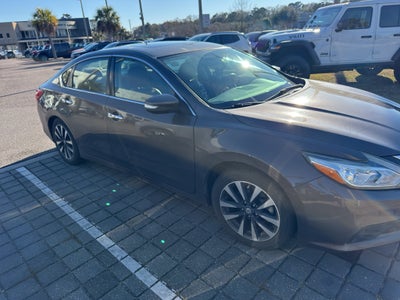 2016 Nissan Altima 2.5 SR