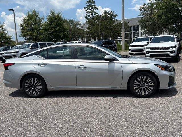 2023 Nissan Altima SV FWD