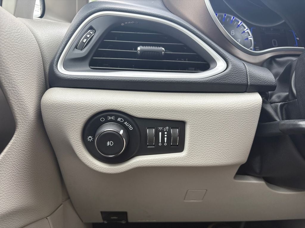 2019 Chrysler Pacifica Touring Plus