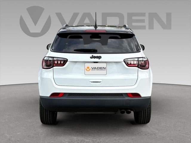 2022 Jeep Compass Altitude FWD