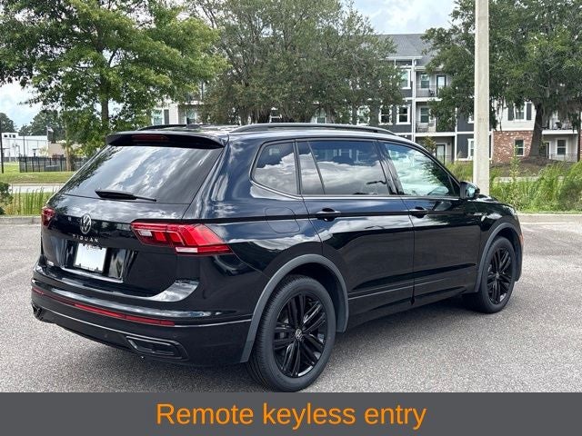2022 Volkswagen Tiguan 2.0T SE R-Line Black