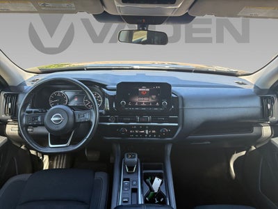 2023 Nissan Pathfinder SV FWD