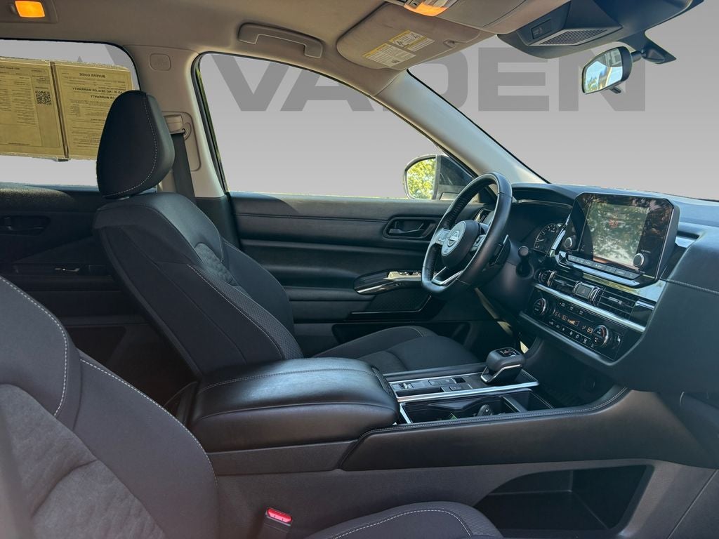 2023 Nissan Pathfinder SV FWD