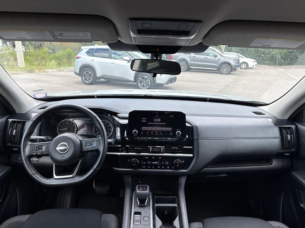 2025 Nissan Pathfinder SV 4WD