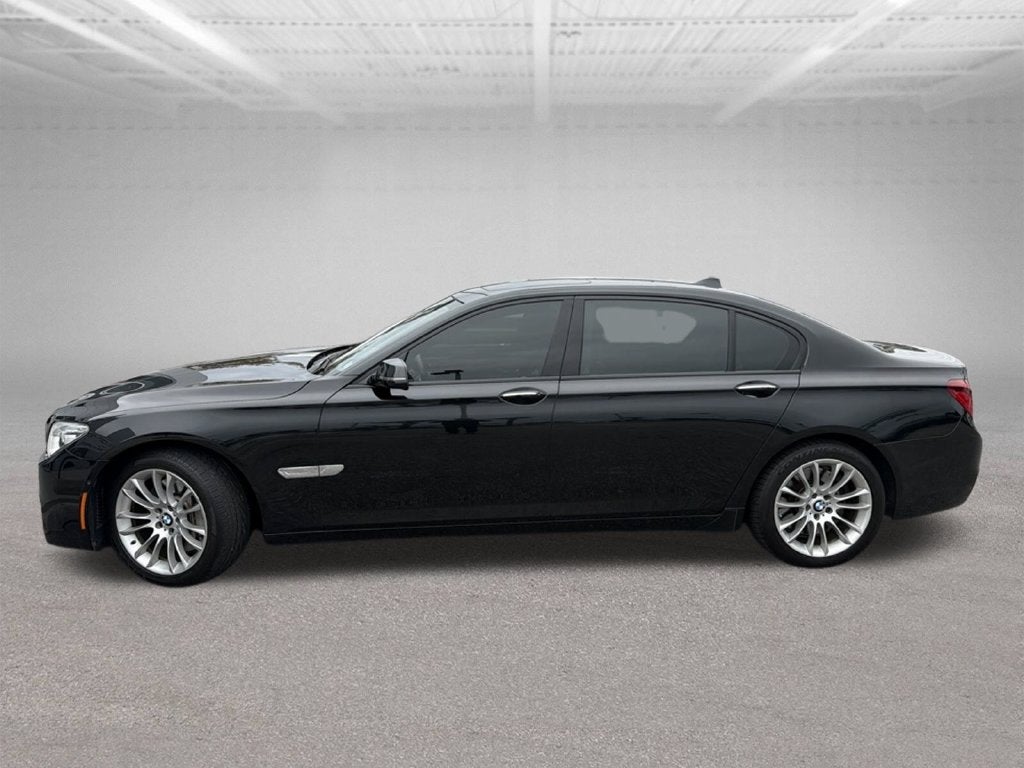 2015 BMW 750Li 750Li