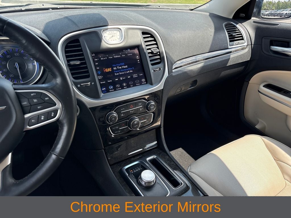 2021 Chrysler 300 Touring