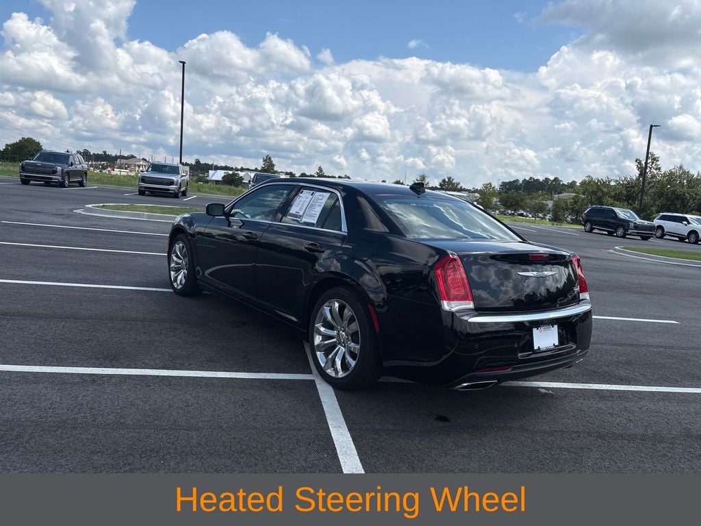2021 Chrysler 300 Touring