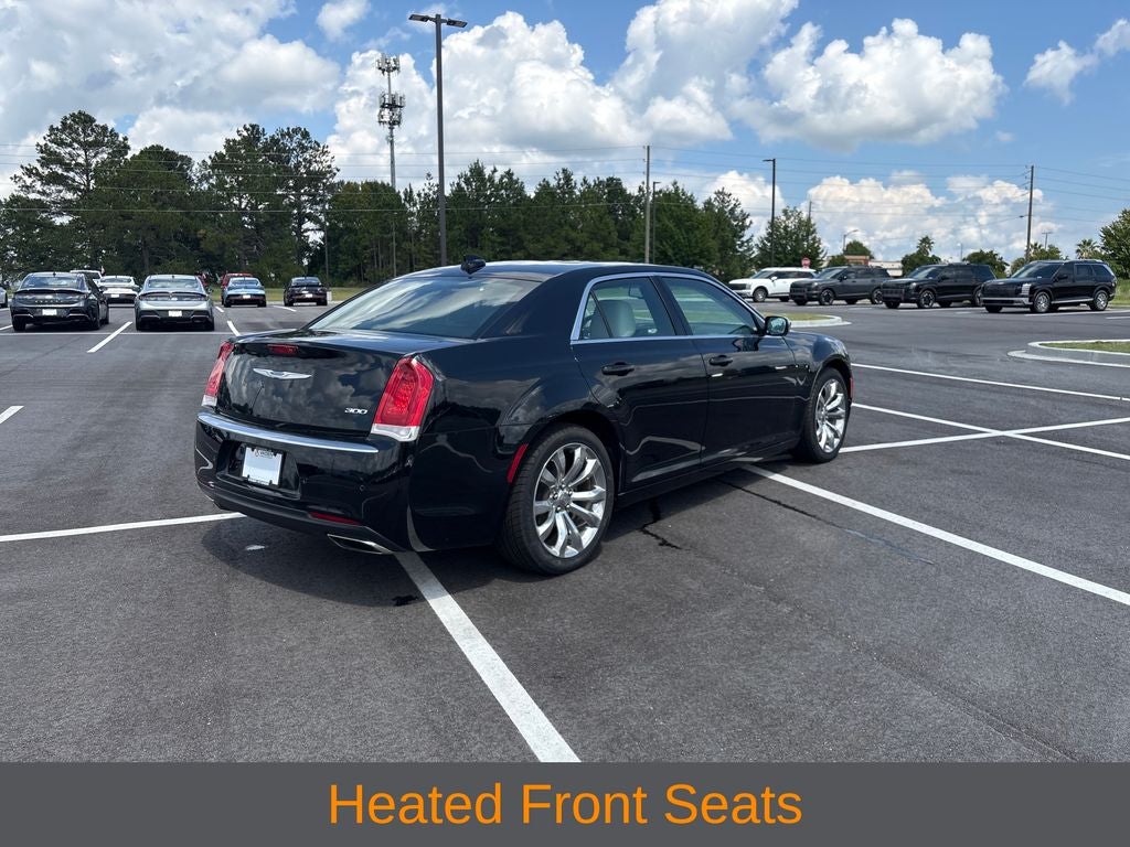 2021 Chrysler 300 Touring