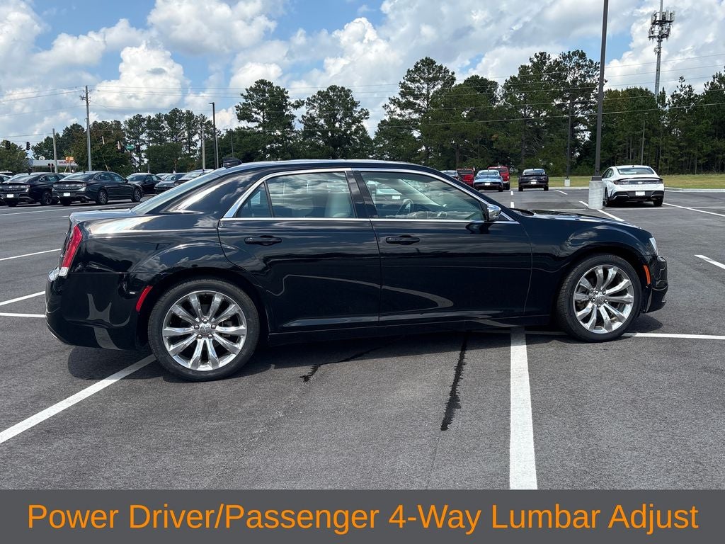 2021 Chrysler 300 Touring