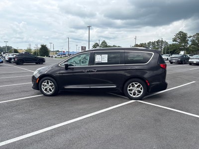 2017 Chrysler Pacifica Touring L Plus