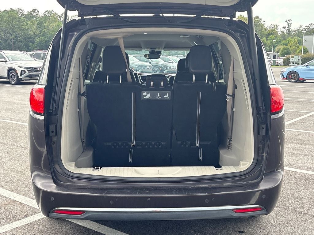 2017 Chrysler Pacifica Touring L Plus