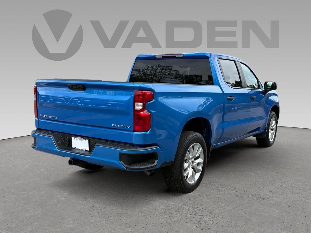2025 Chevrolet Silverado Custom