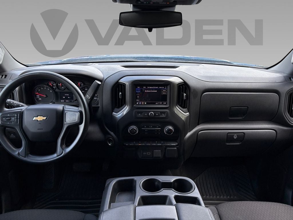 2025 Chevrolet Silverado Custom