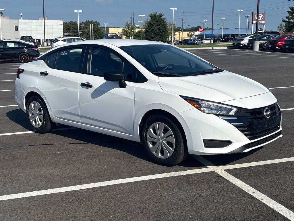 2025 Nissan Versa 1.6 S