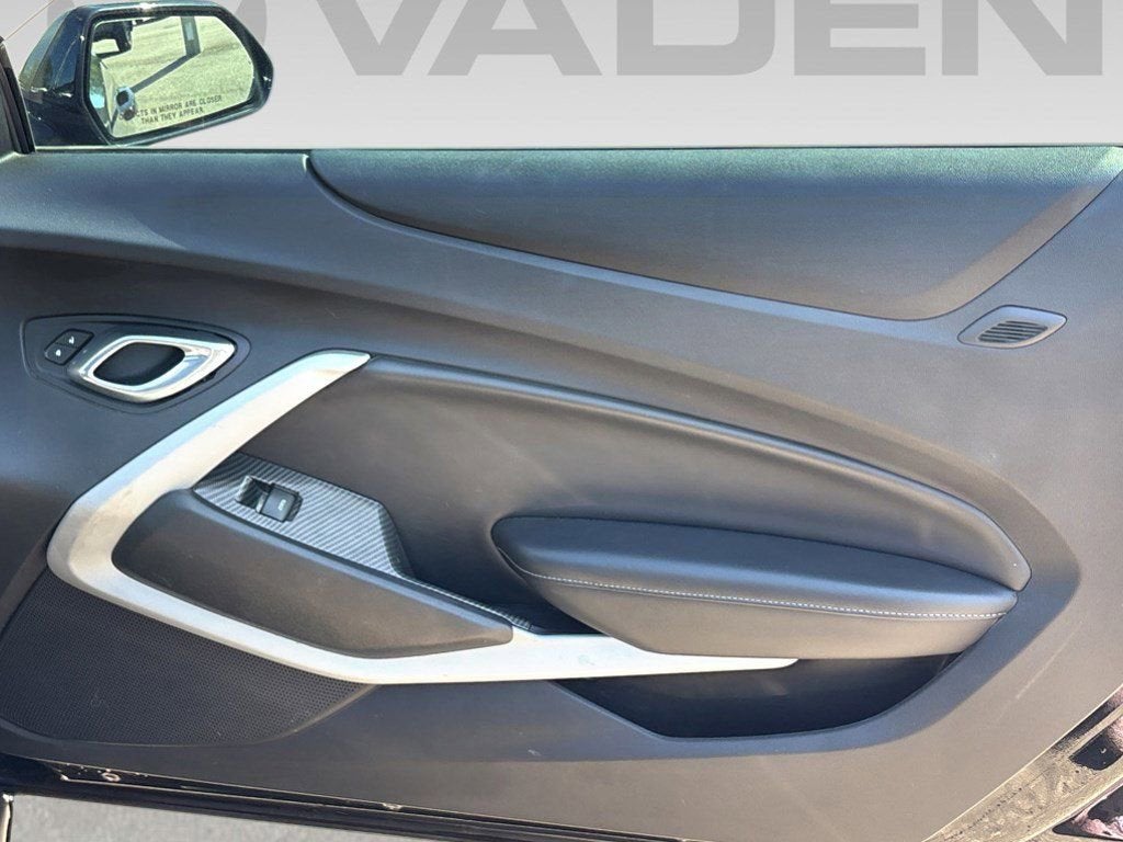 2019 Chevrolet Camaro 1LS