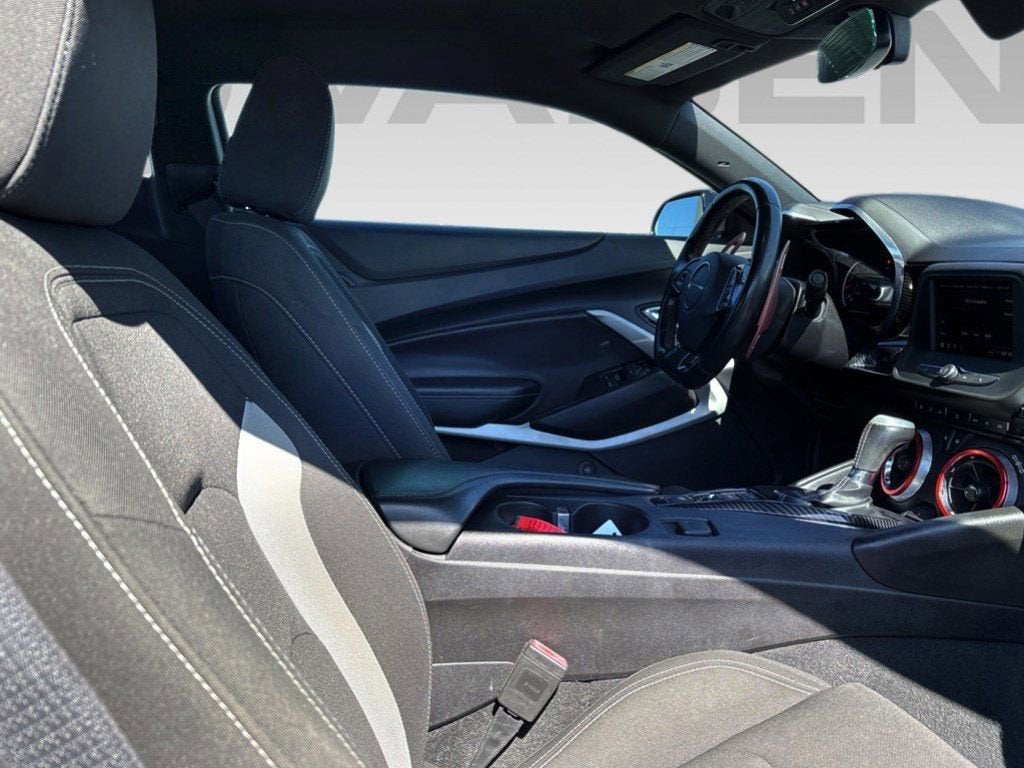 2019 Chevrolet Camaro 1LS