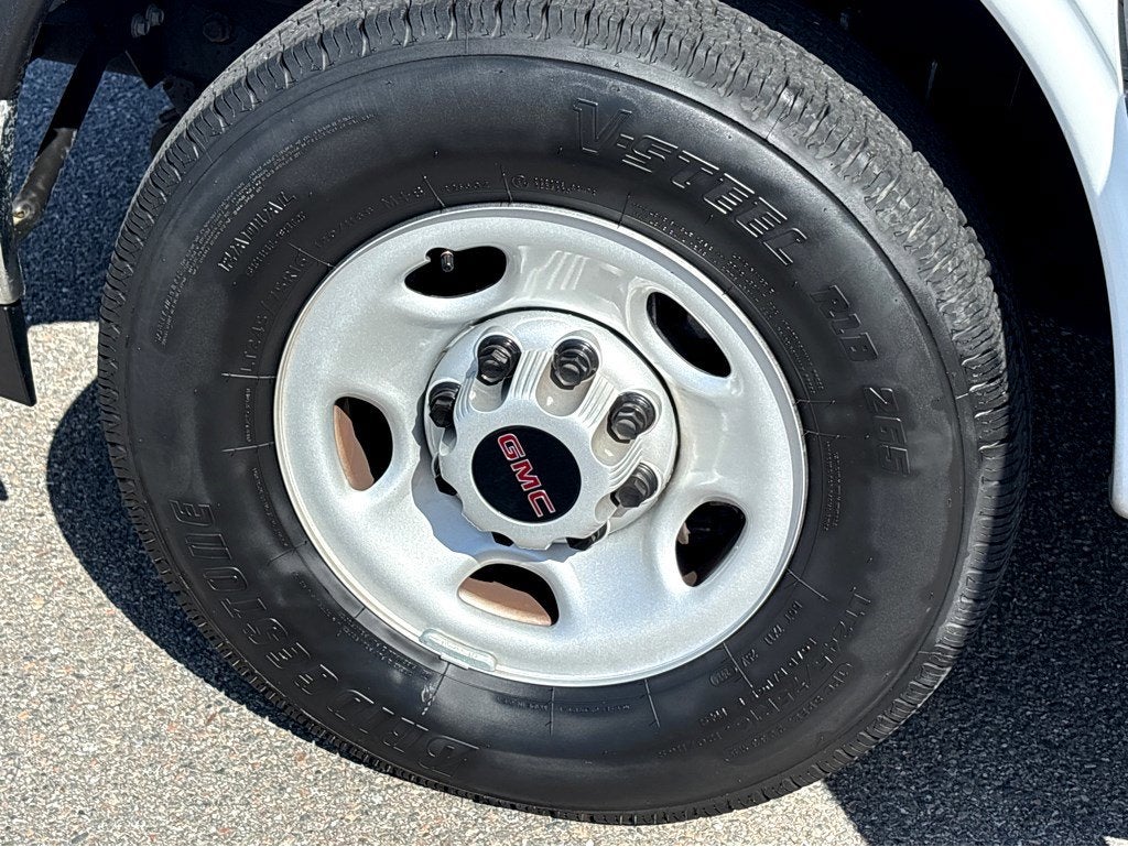 2024 GMC Savana Cargo 2500 Work Van