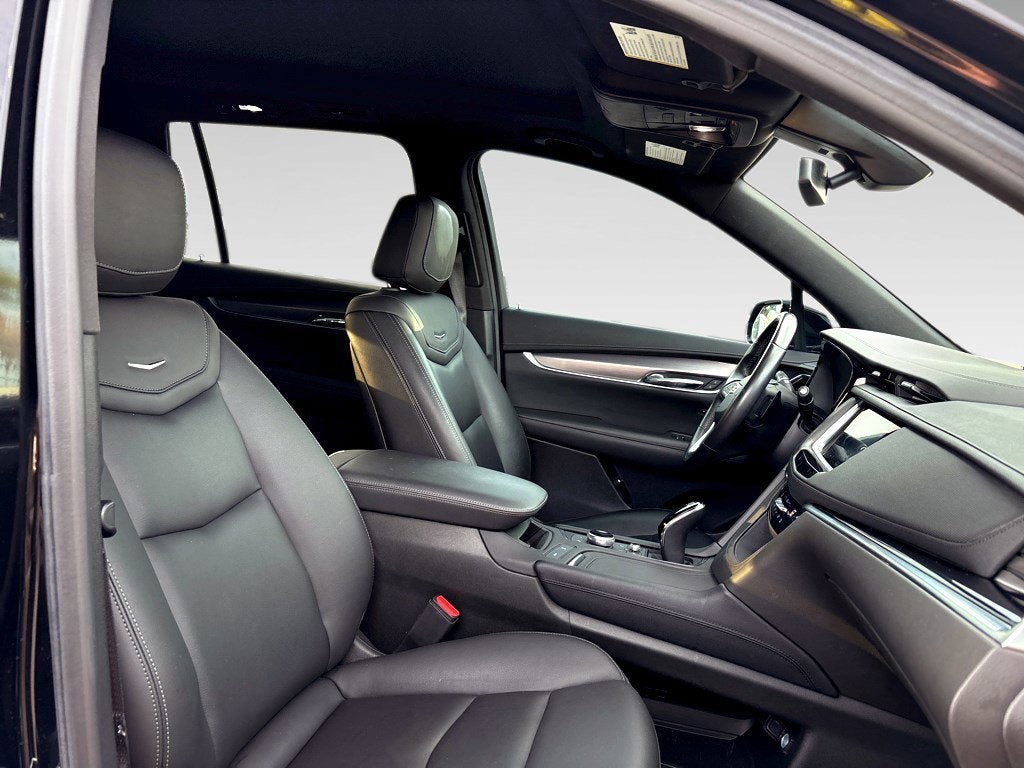 2024 Cadillac XT6 Luxury