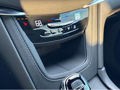 2024 Cadillac XT6 Luxury