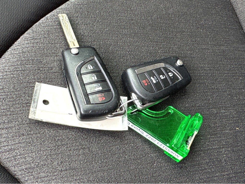 2022 Toyota Camry LE