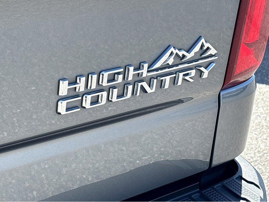 2022 Chevrolet Silverado 1500 LTD High Country