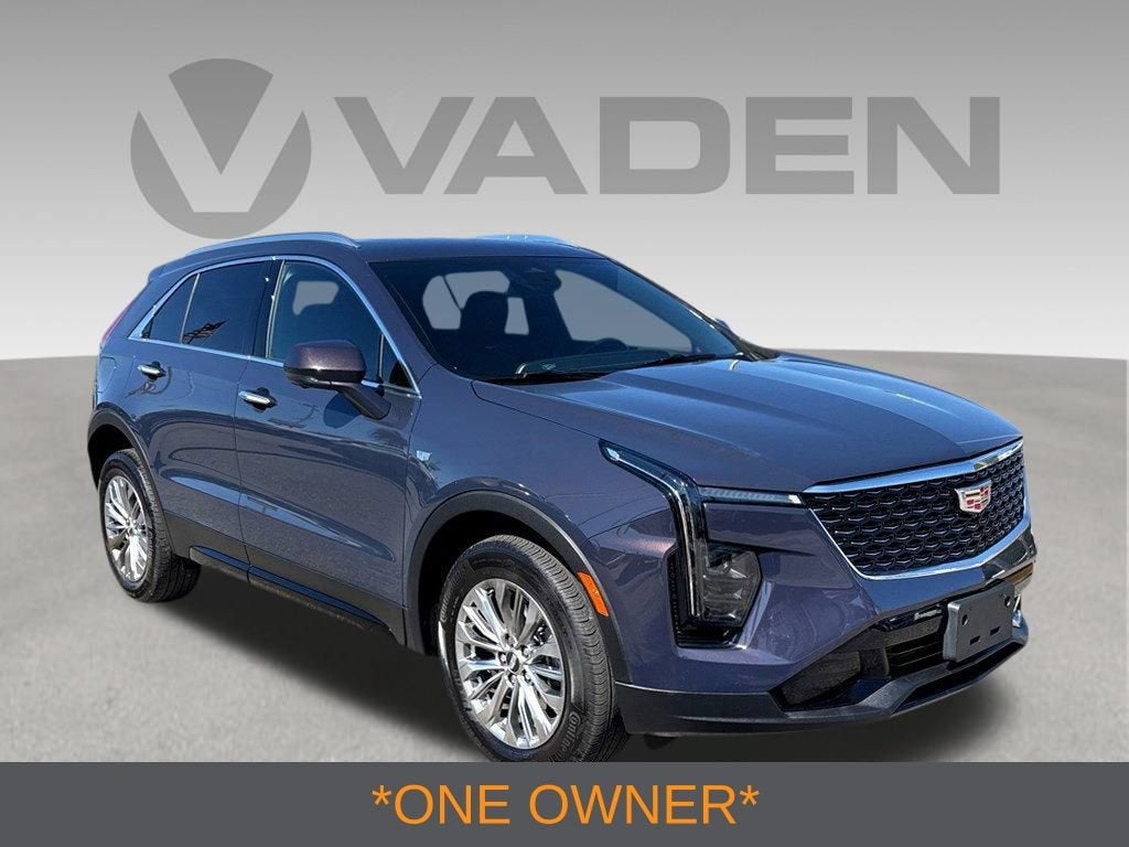 2025 Cadillac XT4 Premium Luxury