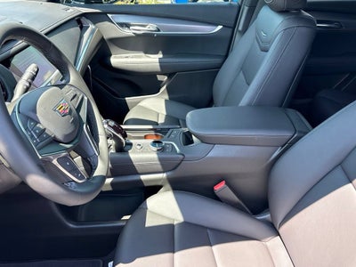 2026 Cadillac XT5 Luxury