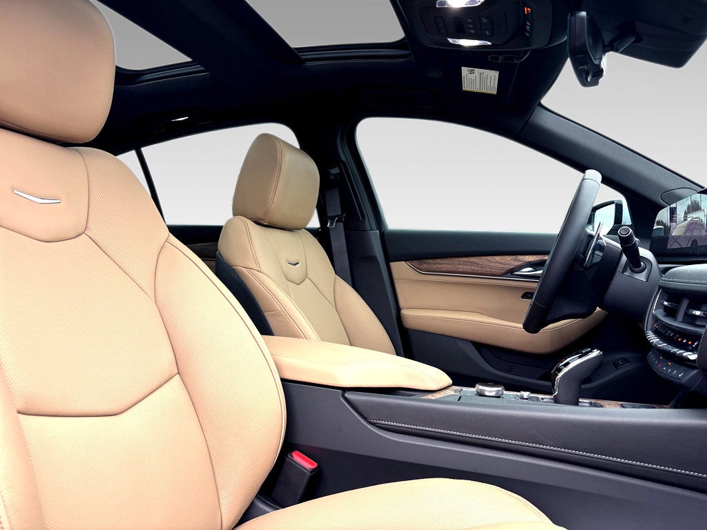 2025 Cadillac XT5 Luxury