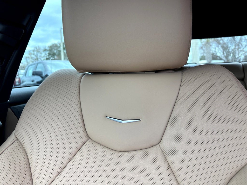 2025 Cadillac XT5 Luxury