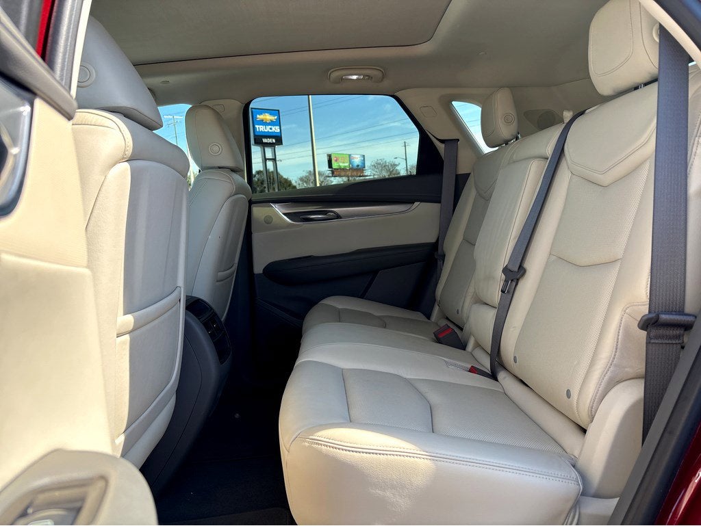 2017 Cadillac XT5 Luxury FWD