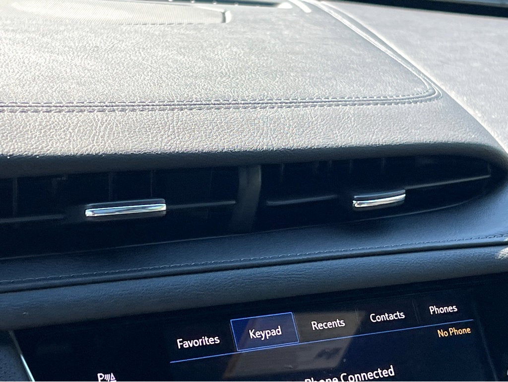 2025 Cadillac XT6 Luxury