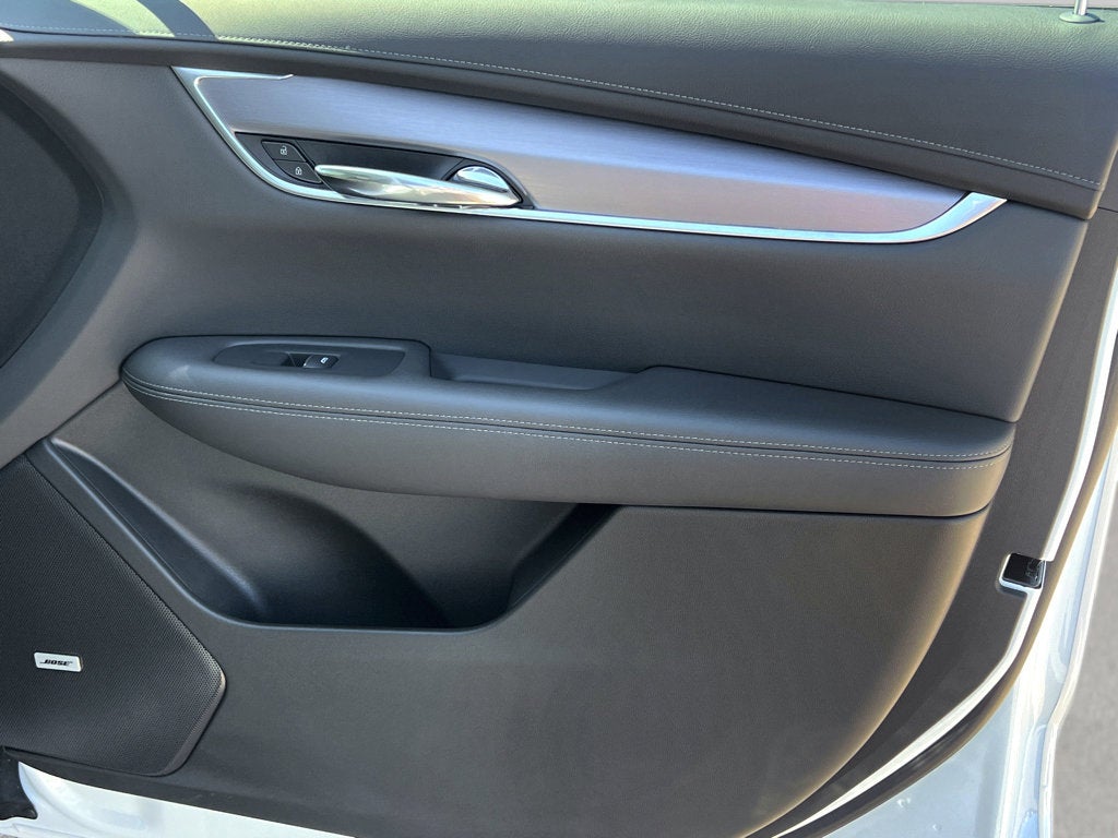 2025 Cadillac XT6 Luxury