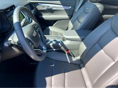 2025 Cadillac XT6 Luxury