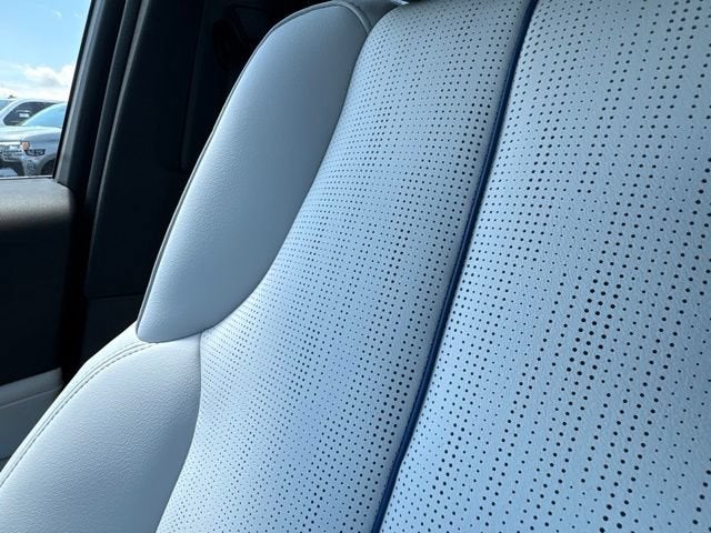 2027 Cadillac LYRIQ Luxury