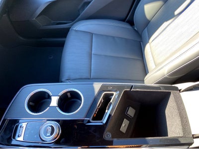 2024 Cadillac LYRIQ Luxury 2