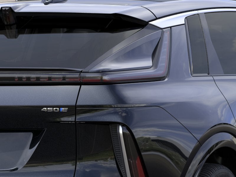 2024 Cadillac LYRIQ Luxury 2