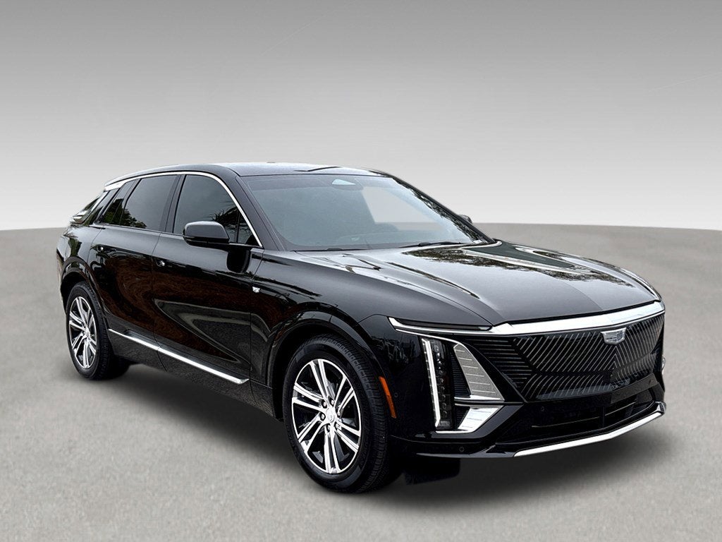 2025 Cadillac LYRIQ Luxury 2