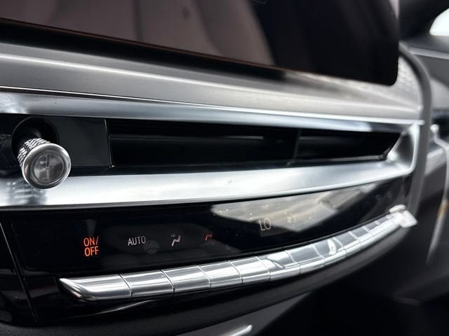 2027 Cadillac LYRIQ Premium Luxury