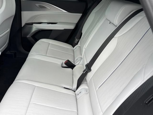 2027 Cadillac LYRIQ Premium Luxury