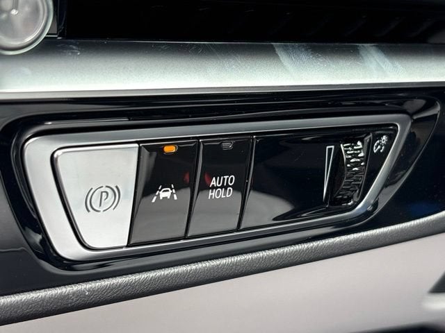 2027 Cadillac LYRIQ Premium Luxury