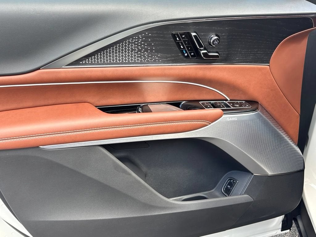 2027 Cadillac LYRIQ Signature Sport