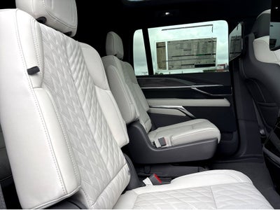 2026 Cadillac ESCALADE IQL Sport