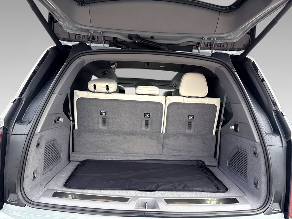 2026 Cadillac ESCALADE IQL Sport