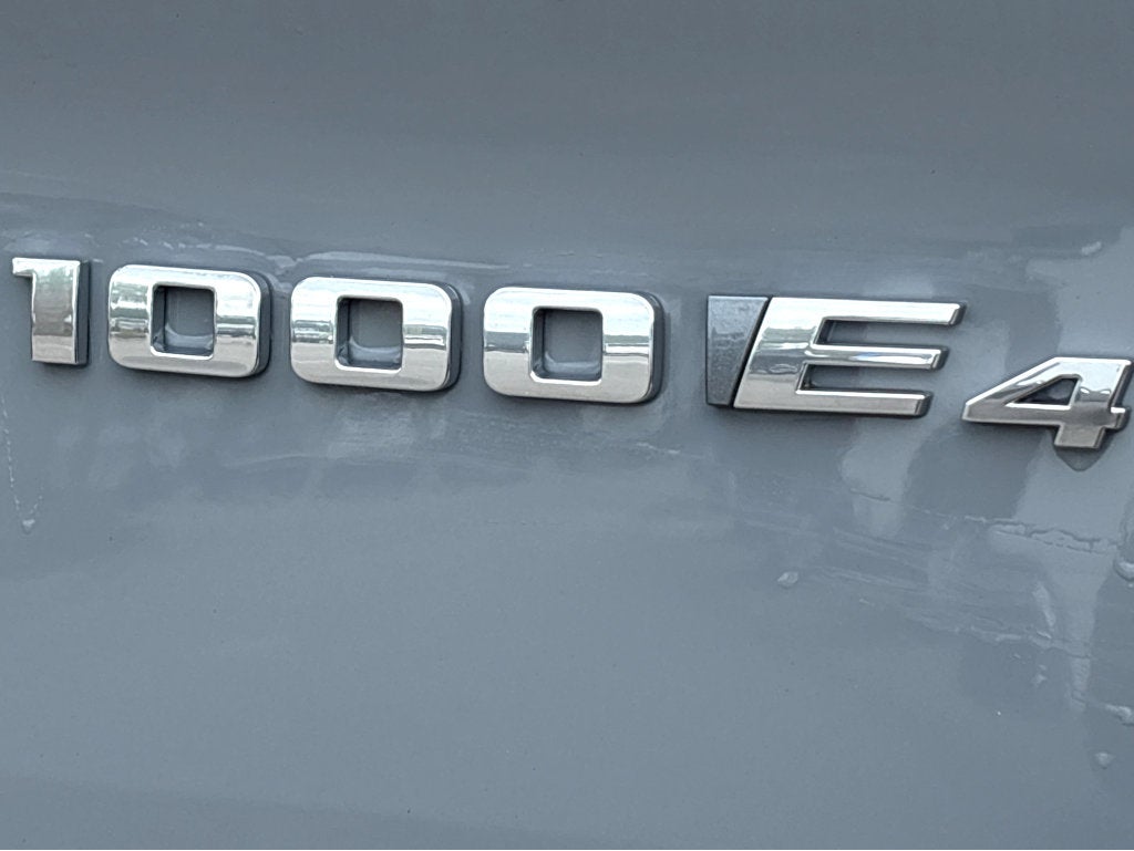 2026 Cadillac ESCALADE IQL Sport